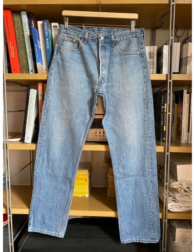 c.1990 Levi's 501 (33x32) - Made in U.S.A les muscles